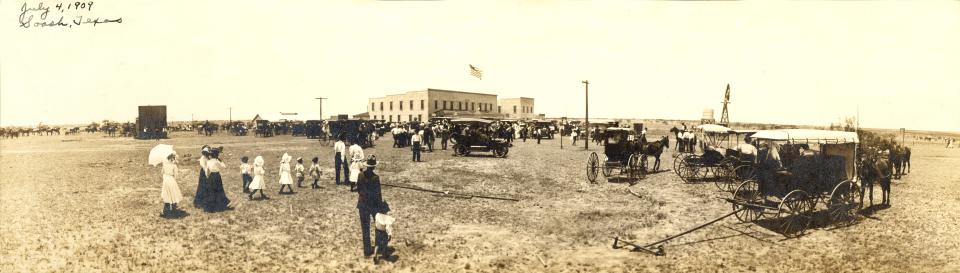 More than 2,500 people came to the Grand Opening of the new town of Soash on July 4, 1909.  They were treated to an elaborate all-day celebration with a riding tournament, bronc riding, barbeque, baseball game, and dancing under electric lights.