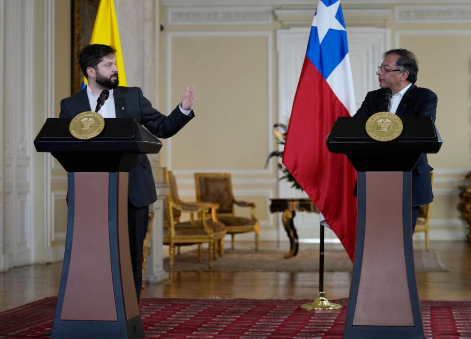 COLOMBIA-CHILE ELN (AP)