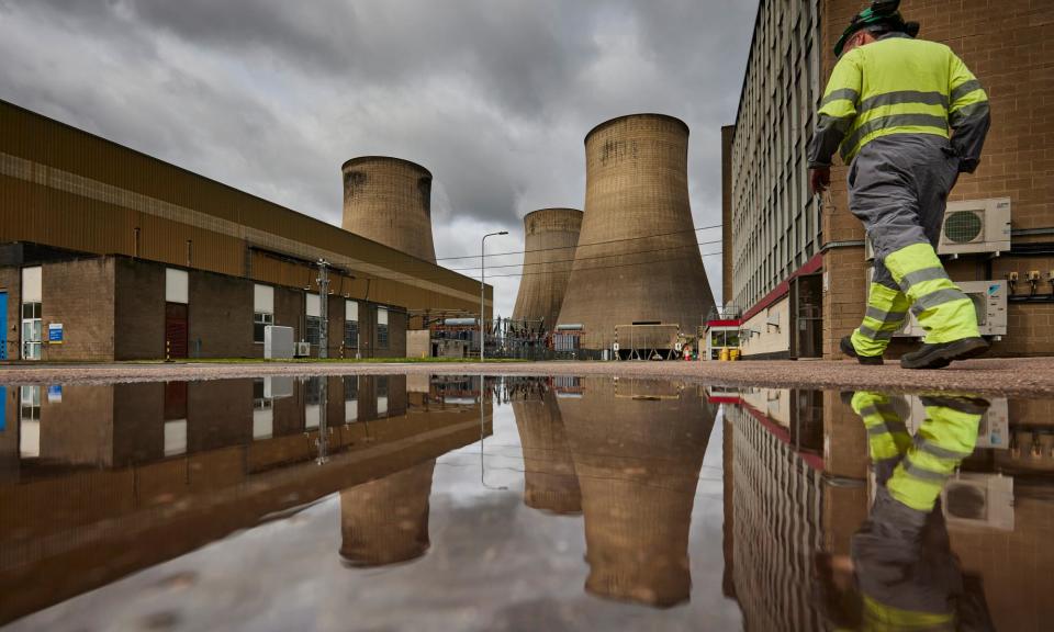 <span>Ratcliffe-on-Soar power station once employed 3,000 staff, but the workforce has dwindled to just 170 as electricity generation was wound down.</span><span>Photograph: Christopher Thomond/The Guardian</span>