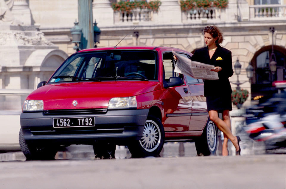 <p>The Renault 5 had been a brilliant car but its replacement, the Clio, was on a whole new level. Much better to drive, more solidly built and with a far more modern interior, the Clio was a <strong>revelation</strong>. Then came the Clio Williams, which instantly became the hot hatch of choice.</p>