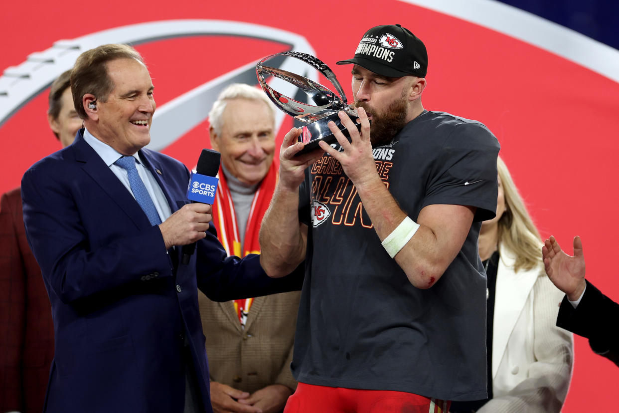 Travis Kelce y los Kansas City Chiefs buscan convertirse en el primer bicampeón de la NFL desde 2004, tras imponerse a los Baltimore Ravens en el juego de Campeonato de la AFC. (Foto de Rob Carr/Getty Images)