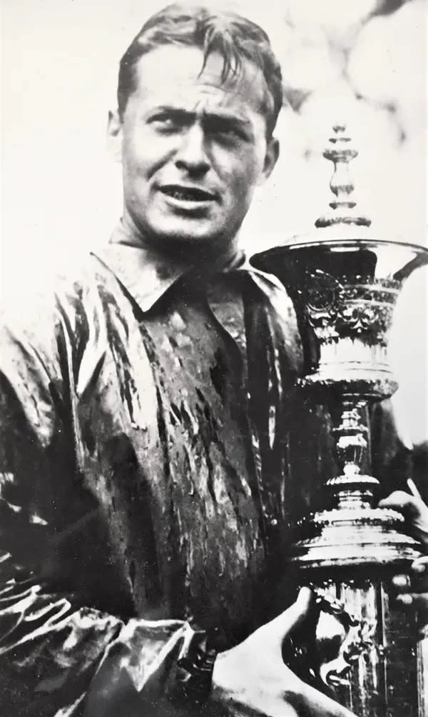 Bobby Jones paid a physical price for every trophy won, especially in 1930.