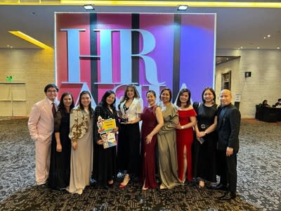 USANA Philippines team receives HR Asia Award 