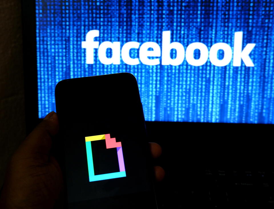 Qué hay tras los 400 millones de dólares que Facebook ha gastado en comprar el mayor creador de GIFs (Photo Illustration by Avishek Das/SOPA Images/LightRocket via Getty Images)