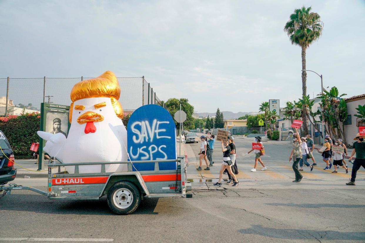 Save the Post Office demonstration in Los Angeles on Aug. 20, 2022.