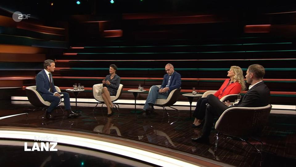 Am Donnerstagabend diskutierte Markus Lanz mit (von links) Sahra Wagenknecht, Raj Kollmorgen, Kristina Dunz und Jacob Ross. (Bild: ZDF)