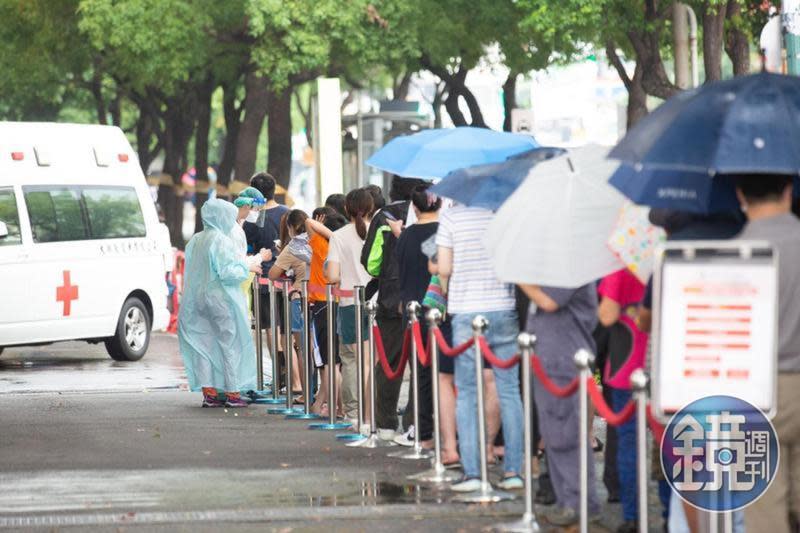 一名女網友因確診與閨密爆發爭執，並將吵架過程PO網交由網友評理喊：「我無法接受」。（示意圖，本刊資料照）