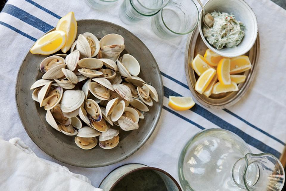 Grilled Clams With Herb Butter