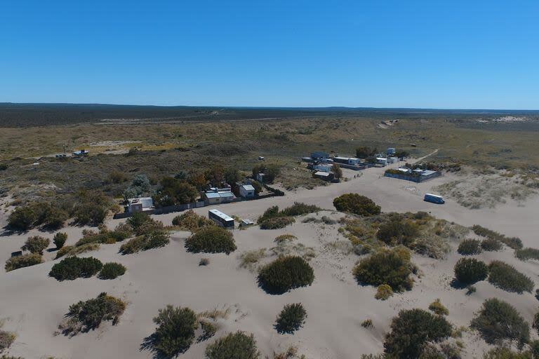 Los médanos ganaron a las casas que en algún momento formaron parte del paraje