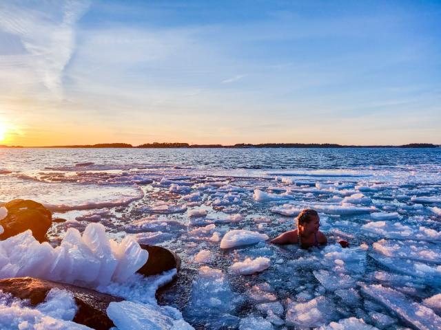 Finnish TikToker goes viral by swimming in freezing waters