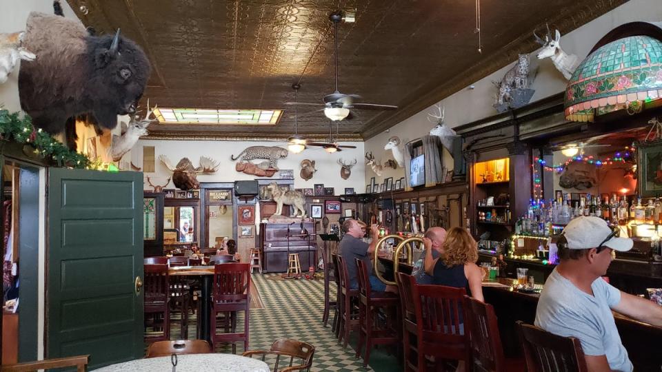 Inside the Occidental Hotel’s saloon (Simon Veness and Susan Veness)