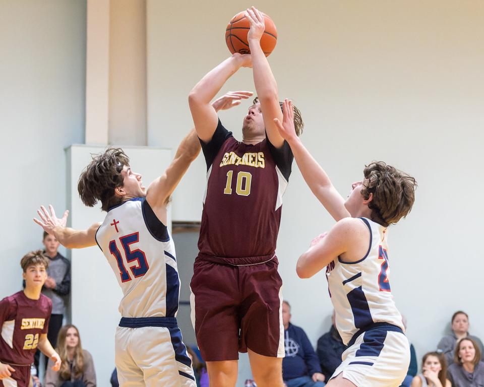 Henry Munkres (10) scored 21 points for Charyl Stockwell in a 59-52 overtime victory at Livingston Christian on Tuesday, Feb 1, 2022.