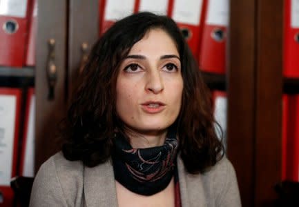 FILE PHOTO - German journalist Mesale Tolu holds a news conference at her lawyer's office in Istanbul, Turkey, December 18, 2017. REUTERS/Osman Orsal