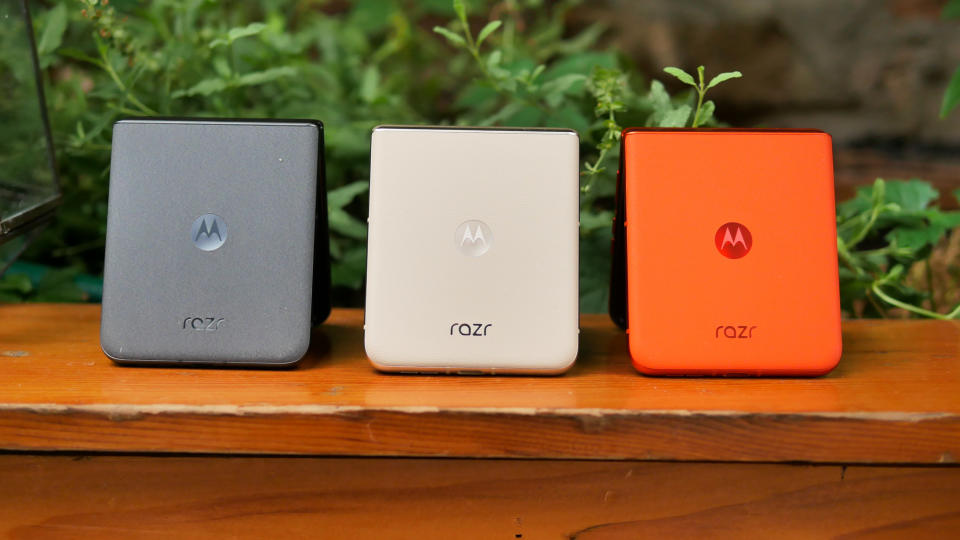 All the different colors of Motorola Razr 2024.