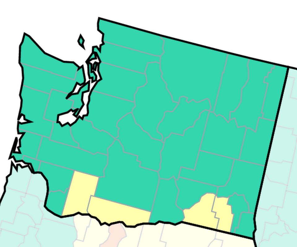 Benton and Franklin counties have “low” COVID-19 community levels, according to the CDC. Just four Washington counties still have “medium” levels, as shown in yellow.