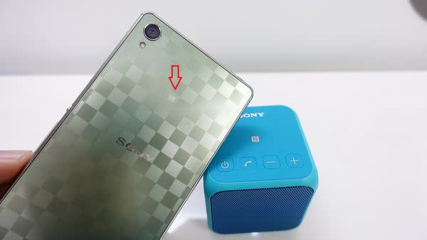 炫彩魔方 SONY SRS-X11 藍牙喇叭 開箱