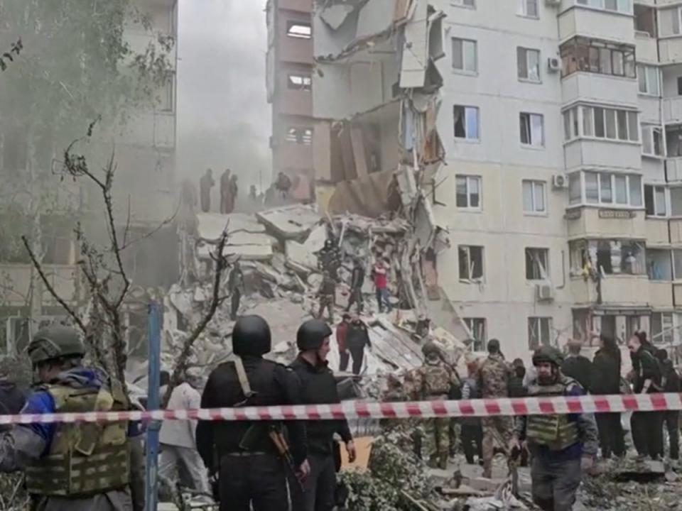 俄羅斯指控烏克蘭飛彈攻擊邊境城市，造成一棟公寓樓坍塌，至少20多人死傷。