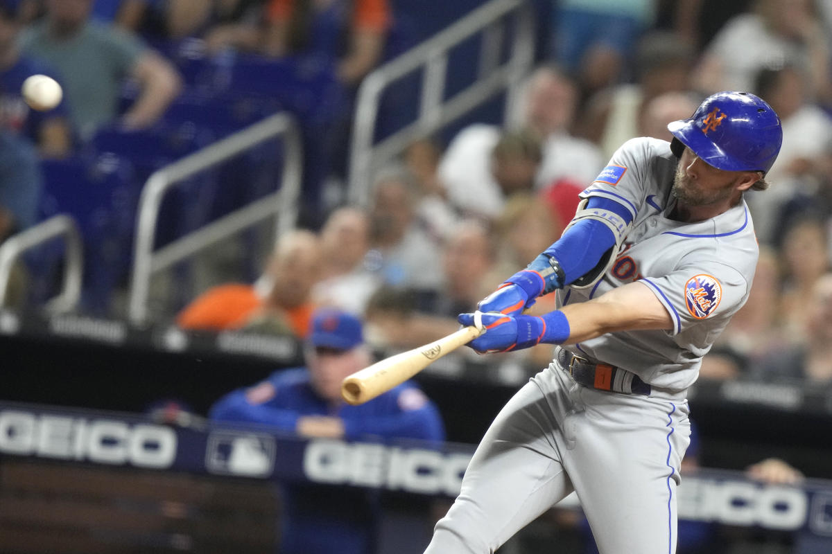 Surprising Marlins Win Again, Top Mets For 6th Straight - CBS New York