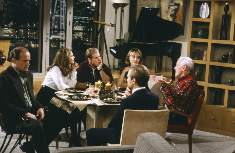 FRASIER -- "The Two Mrs. Cranes" Episode 1 -- Pictured: (l-r) Kelsey Grammer as Doctor Frasier Crane, Peri Gilpin as Roz Doyle, Scott Atkinson as Clive, Jane Leeves as Daphne Moon, John Mahoney as Martin Crane -- Photo by: Paul Drinkwater/NBCU Photo Bank