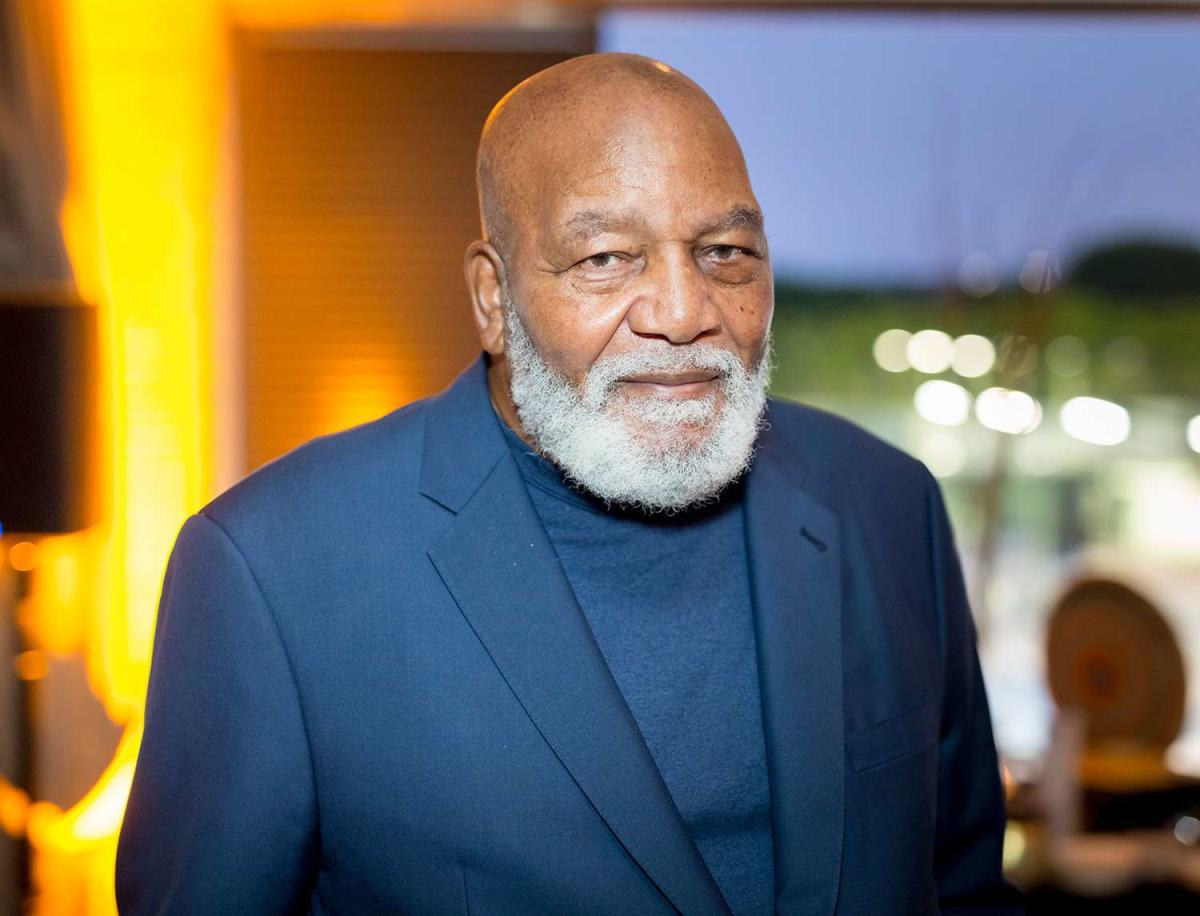 Jim Brown Dead: NFL Legend-Turned-Actor In 'The Dirty Dozen' & More Was 87  – Deadline