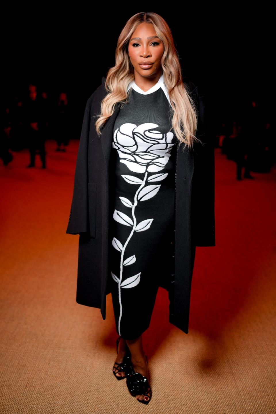 Serena Williams Balmain Show Rose Dress Floral Black Leather Sandals High Heels 2024 Fall Paris Fashion Week Fashion Trends