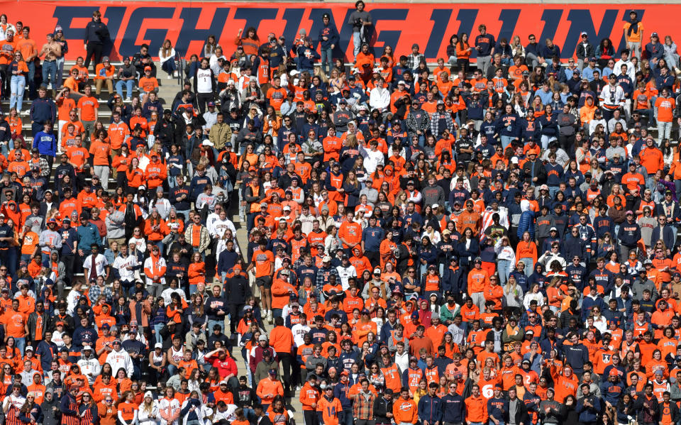 Oct 15, 2022; Champaign, Illinois. Mandatory Credit: Ron Johnson-USA TODAY Sports