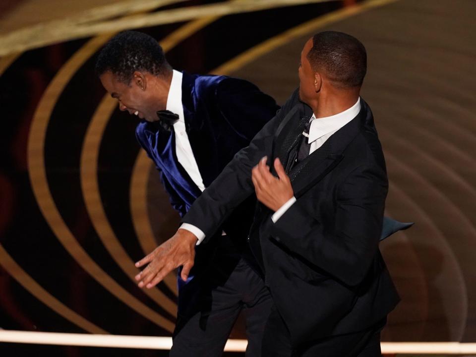 Will Smith hits Chris Rock