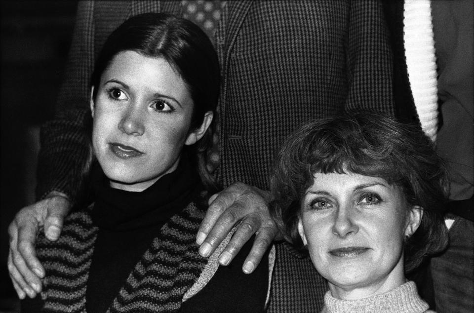 Carrie Fisher dies at 60