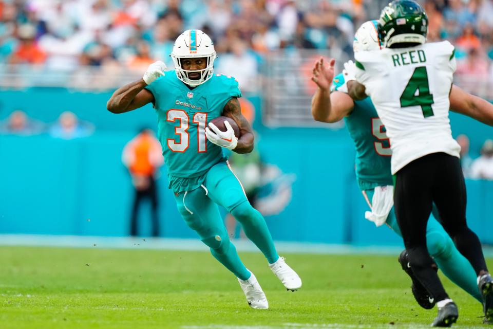 Raheem Mostert is back for his second season with the Miami Dolphins after inking a new contract in March.
