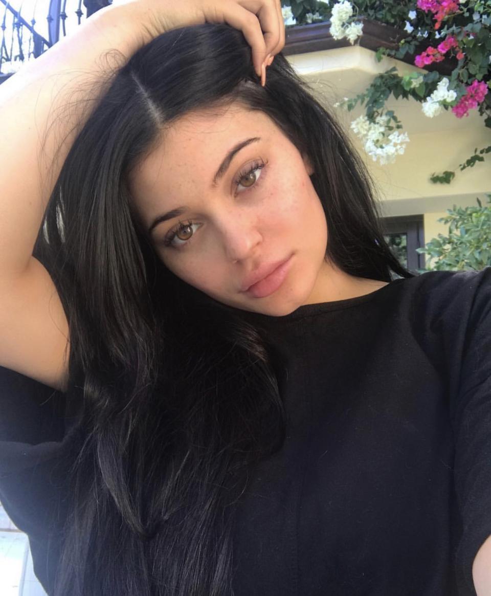 <p>Dass Kylie Jenner auch ohne Makeup gut aussieht, bewies sie mit diesem Selfie. Über 4 Millionen Follower likten das Bild und freuten sich über den natürlichen Look von Kylie. </p>