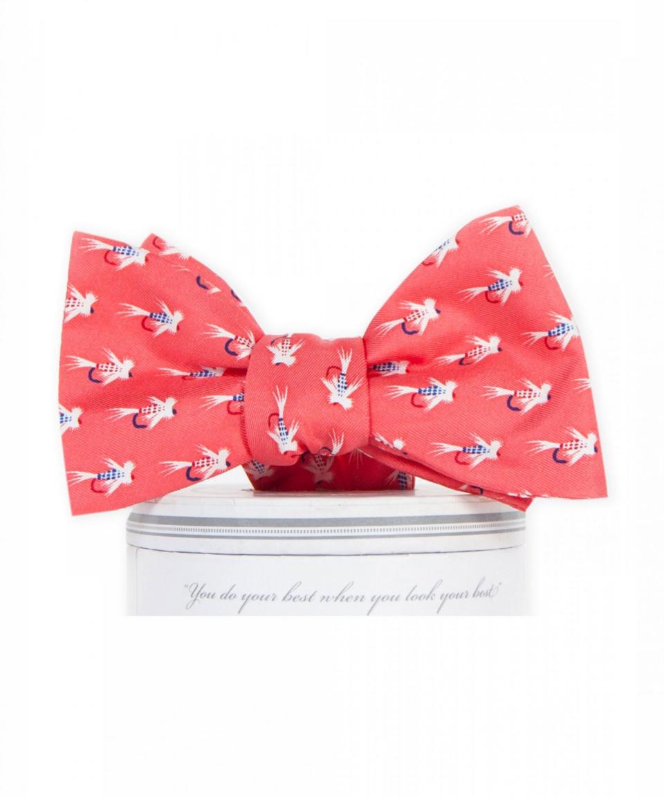 Collared Greens Flies Bow Tie