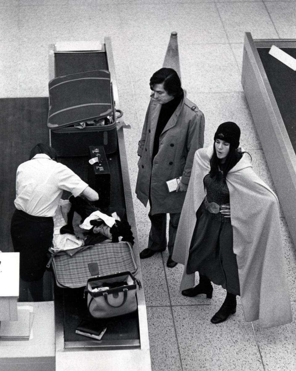 Ali MacGraw and Robert Evans