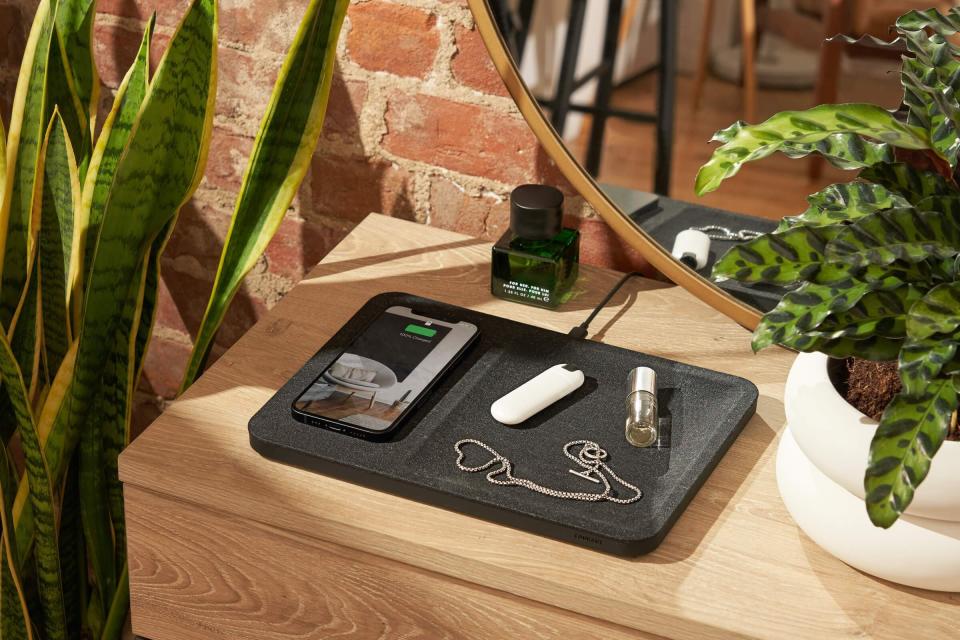 Courant Catch:3 Essentials Wireless Charging Tray