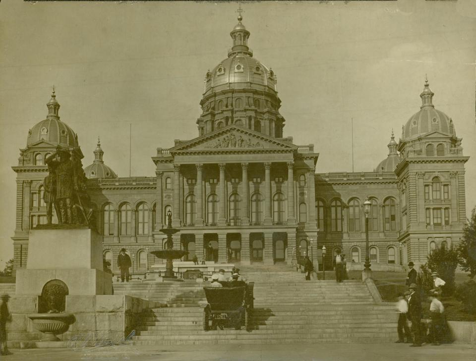 A Mason Motor Co. car climbs the steps of the IowaCapitol in 1907 as a display of the vehicle's power.