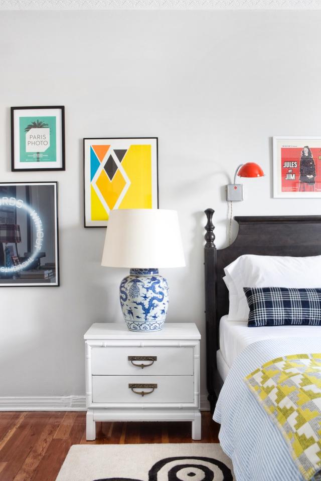 how to design small white bedroom space