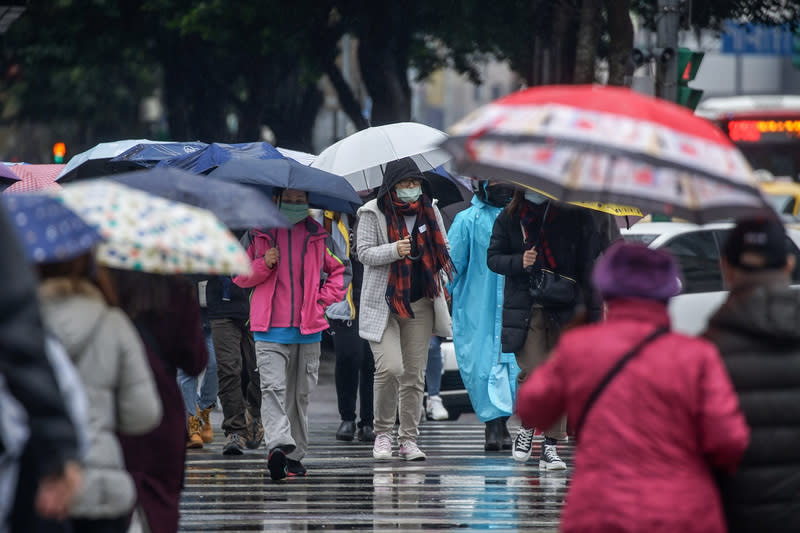 今天開始有兩波冷氣團接力南下，北部地區可能出現10℃以下低溫。（示意圖／Yahoo奇摩新聞圖庫）