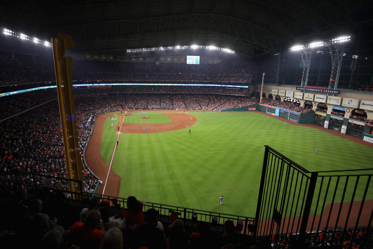 Astros sign-stealing investigation: Footage shows alleged video station  during 2017 World Series