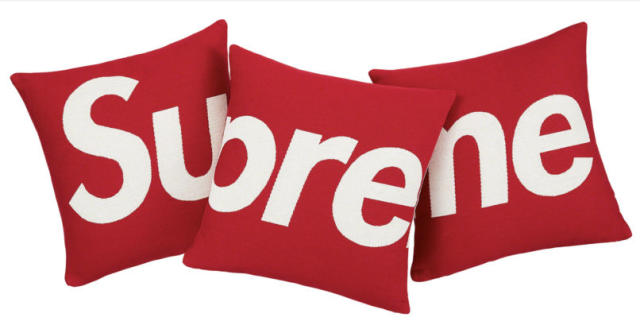 Rhino Trunk - spring summer 2022 - Supreme