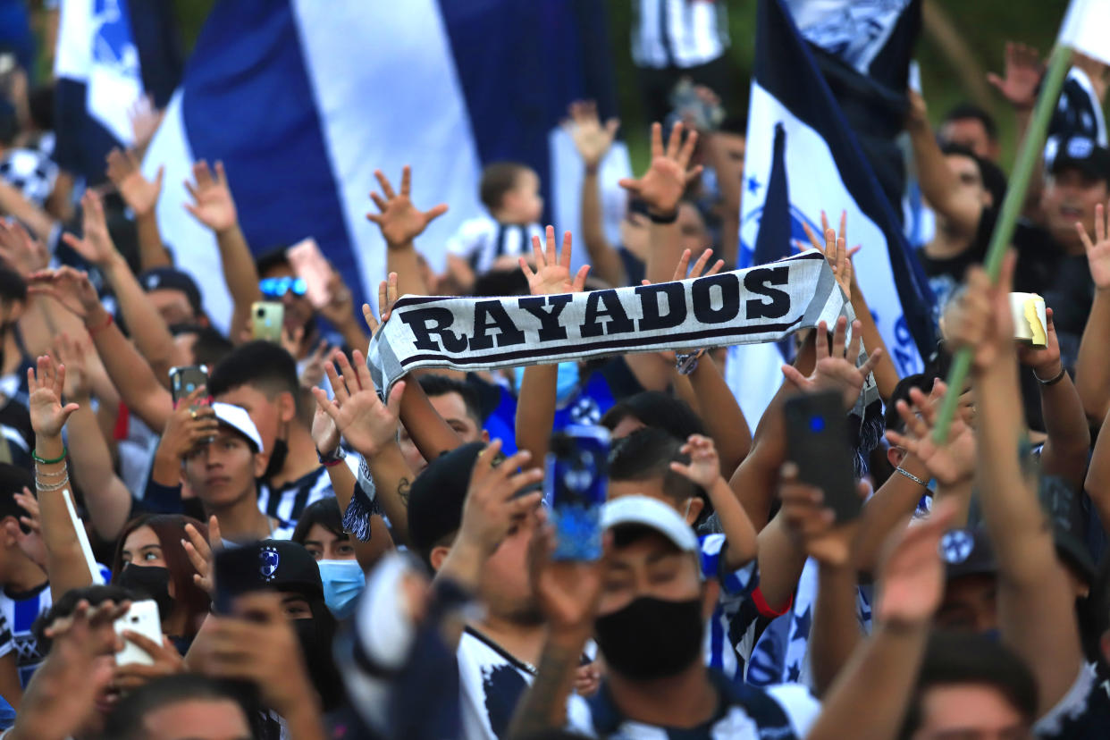 Aficionados del Monterrey en un partido de 2021 contra el Club America en el Estadio BBVA Bancomer . (Foto: Alfredo Lopez/Jam Media/Getty Images)