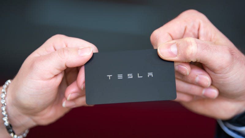 Tesla uses keyless tech in all its cars. - Photo: Silas Stein/picture alliance (Getty Images)