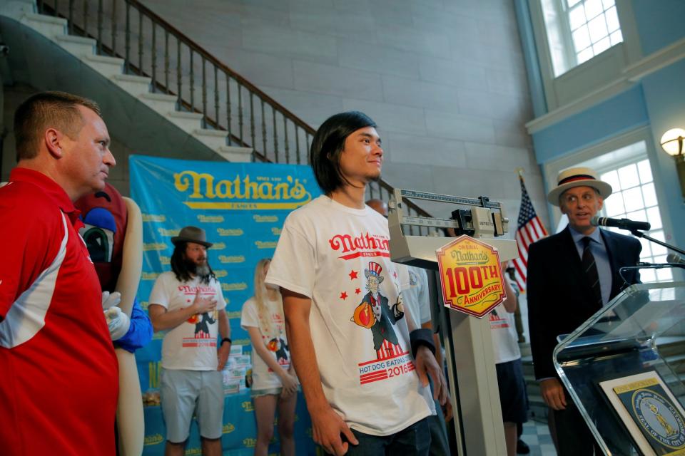 2016 Nathan's Famous 4th of July International Hot Dog Eating Contest