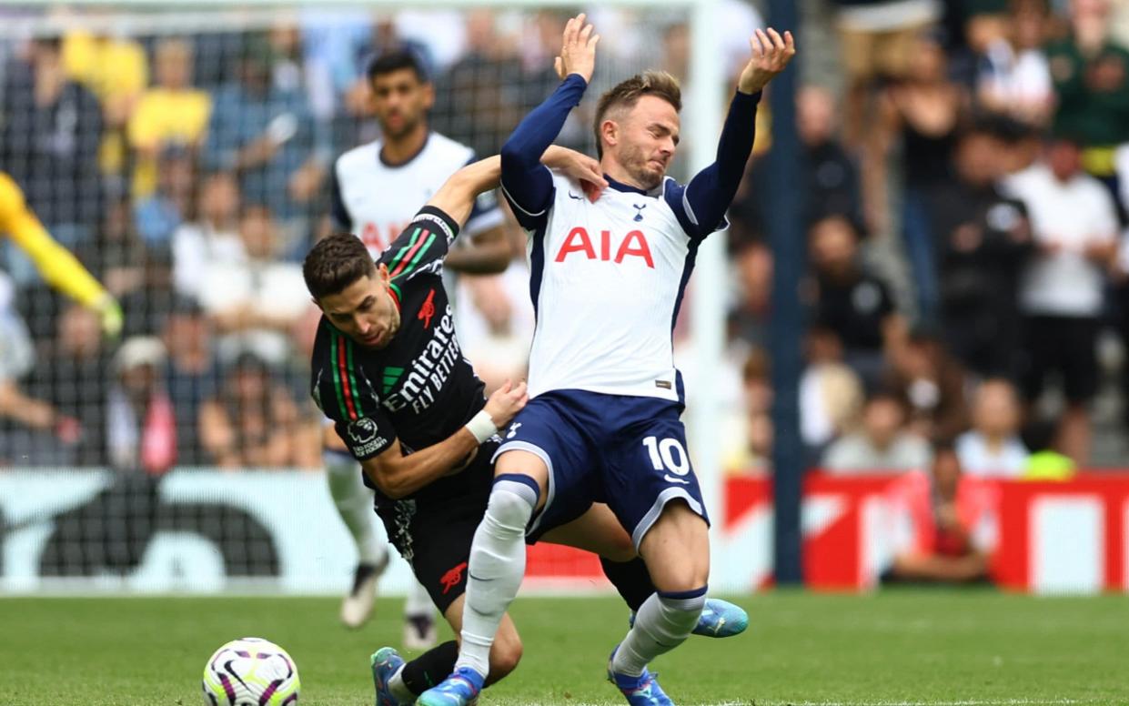 Jorginho fouls James Maddison