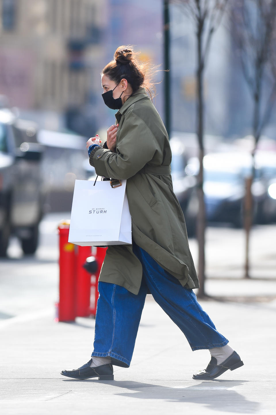 Katie Holmes street style 