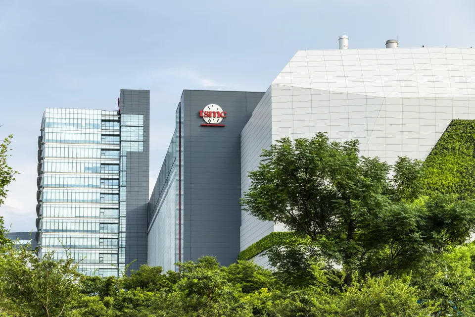 台積電閃現千元價。圖/取自Getty images