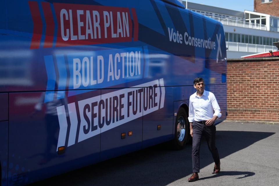 Rishi Sunak prepares to board the Conservative campaign bus on June 01, 2024 in Redcar, England (Getty Images)