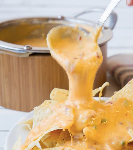 <strong>Get the <a href="http://www.aspicyperspective.com/2014/01/the-best-queso-cheese-sauce.html?utm_source=feedblitz&utm_medium=FeedBlitzRss&utm_campaign=aspicyperspective" target="_blank">Smoky Queso recipe</a> from A Spicy Perspective</strong>