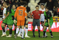 Paradas Romero debutó en la Primera División en el año 2007 después de haber ganado el Trofeo Guruceta al mejor árbitro de Segunda y dirigió un total de 87 encuentros en la máxima categoría del fútbol español. (Foto: Diego Tuson / AFP / Getty Images).