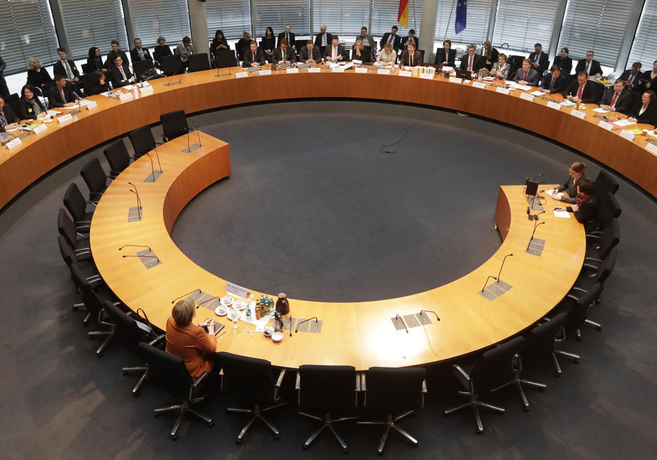 Angela Merkel and the round table