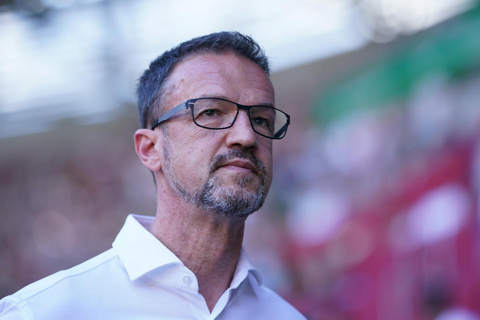 AUGSBURG, GERMANY - SEPTEMBER 04: Fredi Bobic, Member of Board of Hertha BSC looks on prior to the Bundesliga match between FC Augsburg and Hertha BSC at WWK-Arena on September 04, 2022 in Augsburg, Germany. (Photo by Christian Kaspar-Bartke/Getty Images)