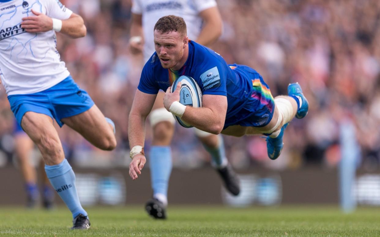 Sam Simmonds stars with two tries on return as Exeter thrash Worcester - CAMERASPORT VIA GETTY IMAGES